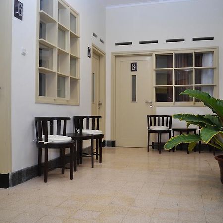 Srikandi Guesthouse 말랑 외부 사진
