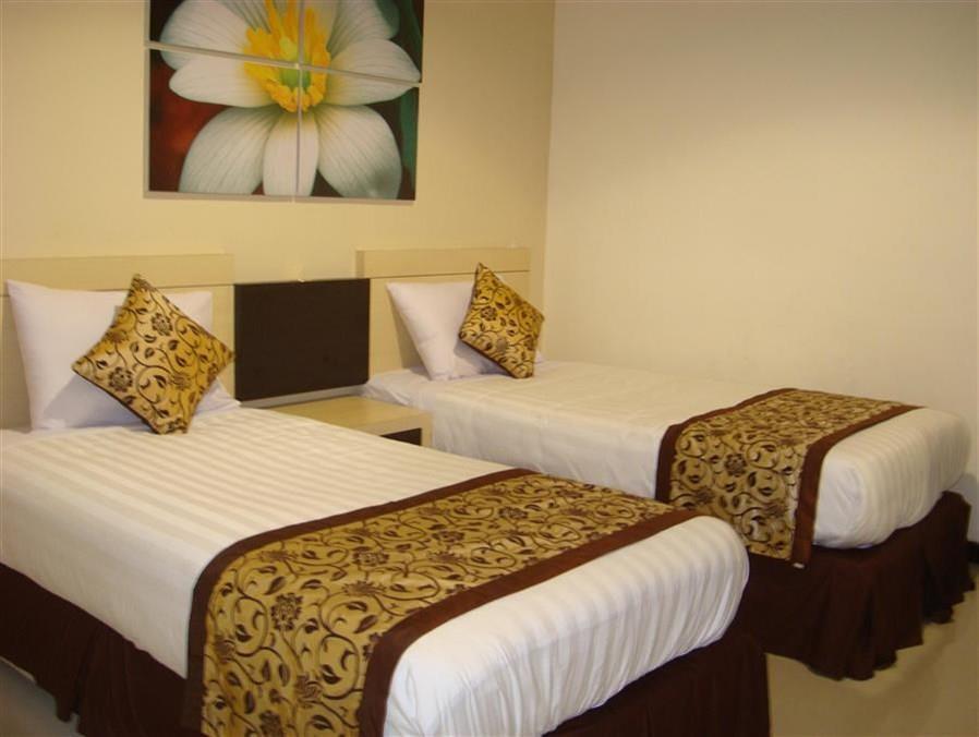 Srikandi Guesthouse 말랑 외부 사진