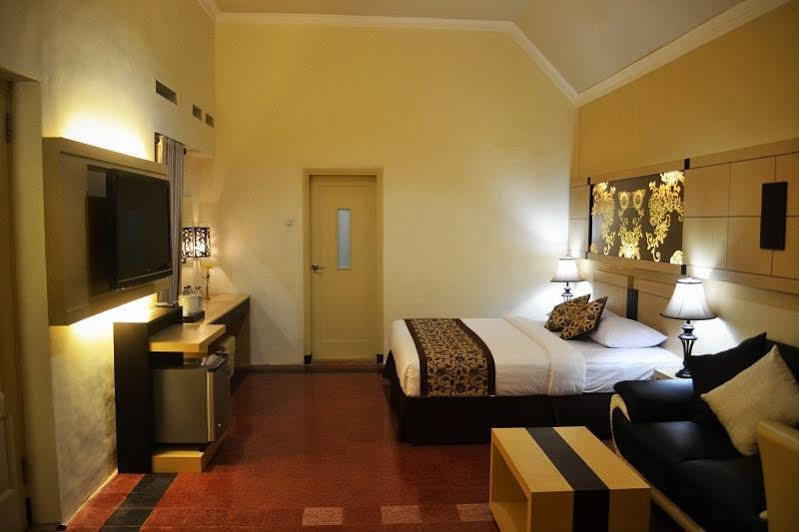 Srikandi Guesthouse 말랑 외부 사진